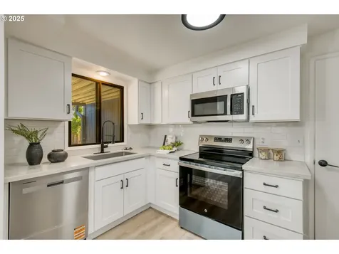 20485 SW Alexander Street Beaverton OR 97003