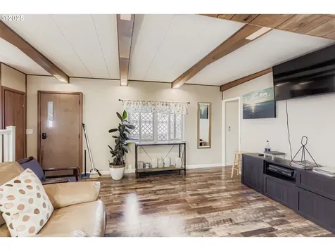 2681 SE River Road Hillsboro OR 97123