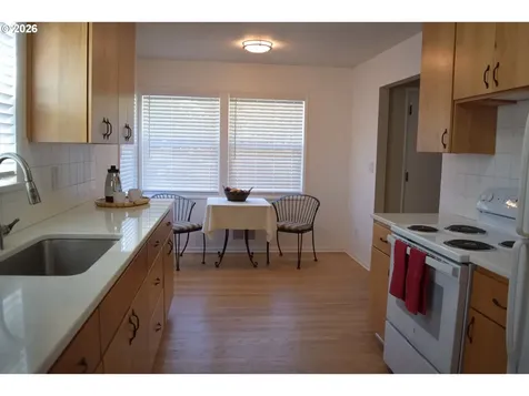 1200 NE 57th Avenue Portland OR 97213