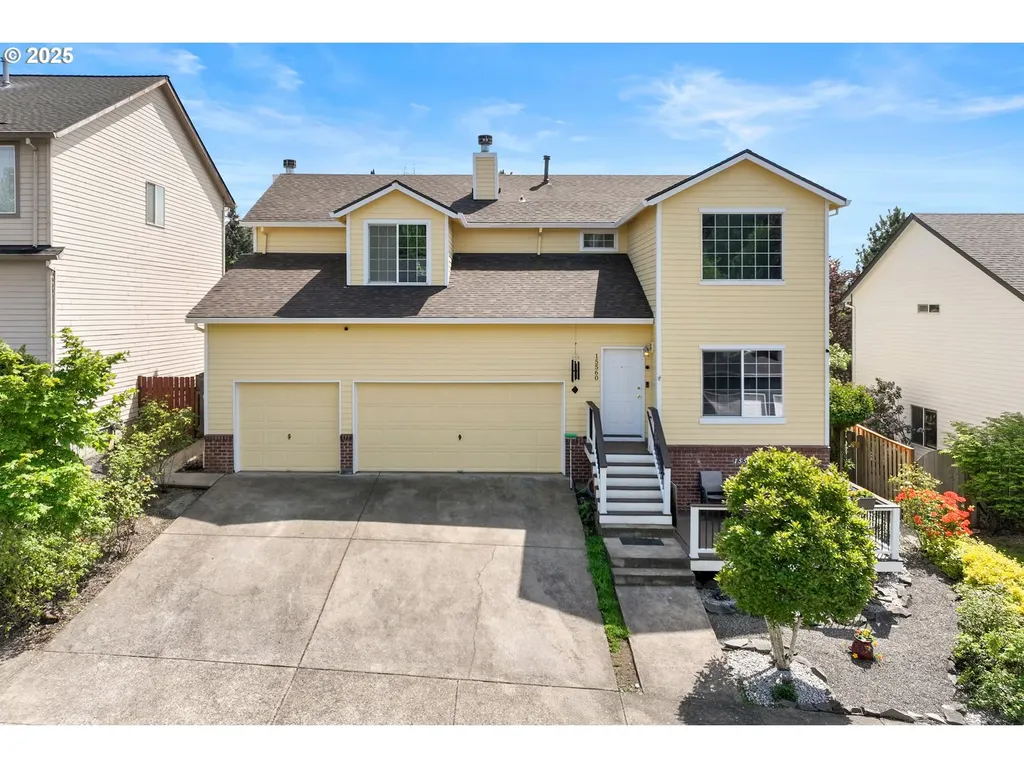15560 SE Davidoff Court Damascus OR 97089