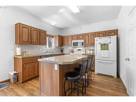 15560 SE Davidoff Court Damascus OR 97089