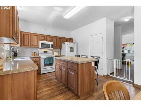 15560 SE Davidoff Court Damascus OR 97089