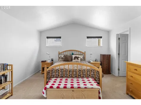 15560 SE Davidoff Court Damascus OR 97089