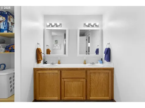 15560 SE Davidoff Court Damascus OR 97089
