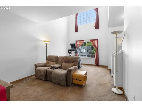 15560 SE Davidoff Court Damascus OR 97089