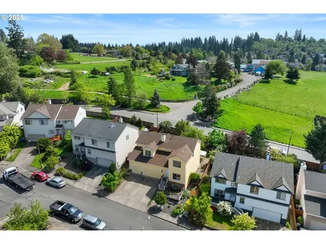 15560 SE Davidoff Court Damascus OR 97089