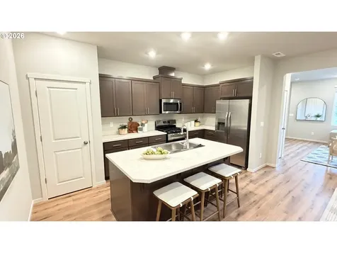 11304 NW 317th Avenue North Plains OR 97133