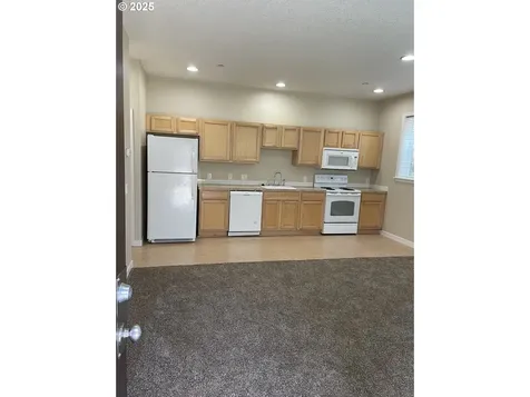 2845 NE M L King Boulevard NE Portland OR 97212
