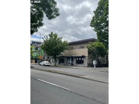 2845 NE M L King Boulevard NE Portland OR 97212