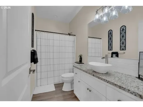 6411 SE 94th Avenue Portland OR 97266