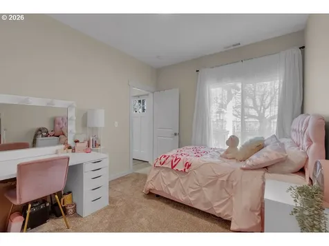 6411 SE 94th Avenue Portland OR 97266