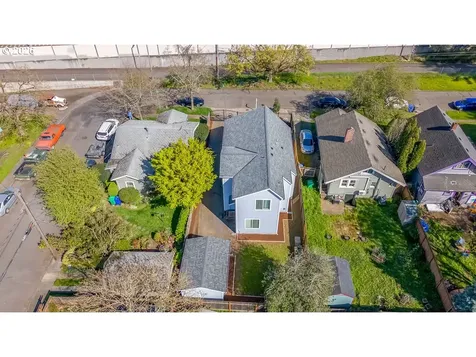 6411 SE 94th Avenue Portland OR 97266