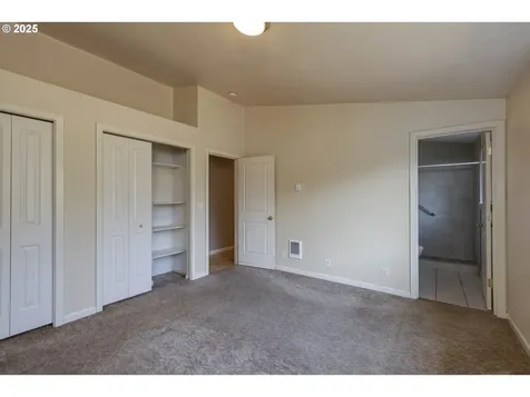 3716 E Street Springfield OR 97478