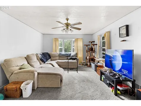 1202 21st Avenue Longview WA 98632