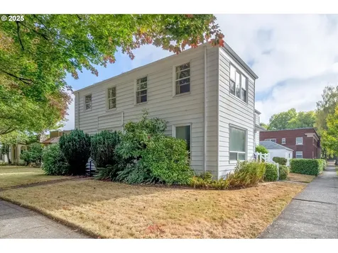1202 21st Avenue Longview WA 98632