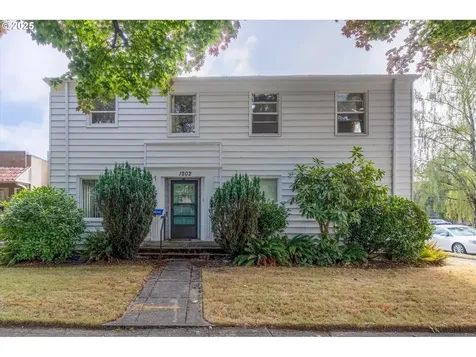1202 21st Avenue Longview WA 98632