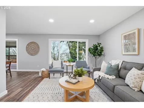 17745 NE Wasco Street Portland OR 97230