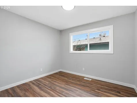 17745 NE Wasco Street Portland OR 97230