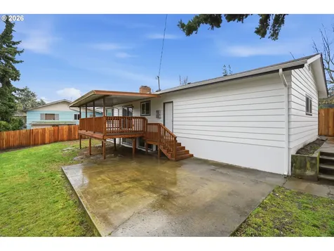 17745 NE Wasco Street Portland OR 97230