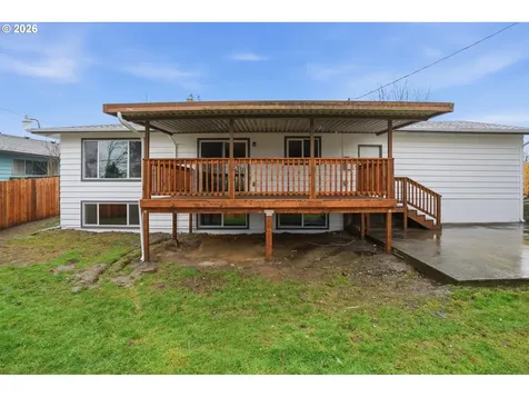 17745 NE Wasco Street Portland OR 97230