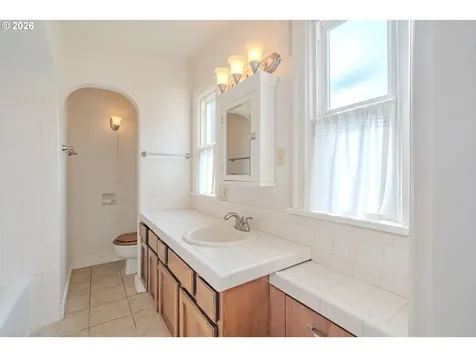 10505 NW 26th Avenue Vancouver WA 98685
