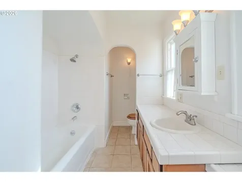 10505 NW 26th Avenue Vancouver WA 98685