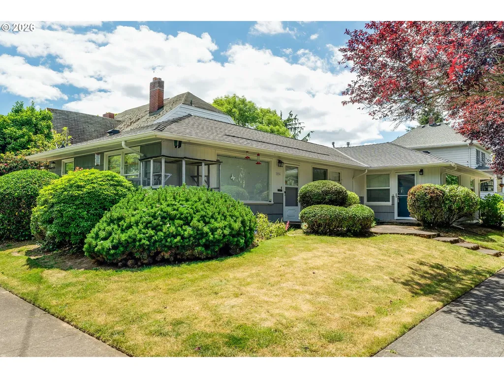 1026 SE Nehalem Street Portland OR 97202