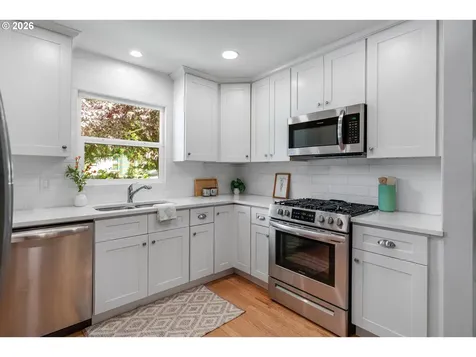 1026 SE Nehalem Street Portland OR 97202
