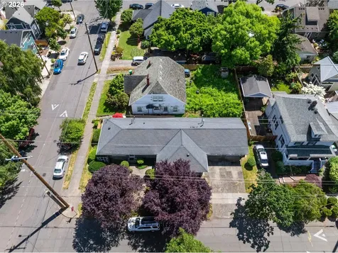 1026 SE Nehalem Street Portland OR 97202