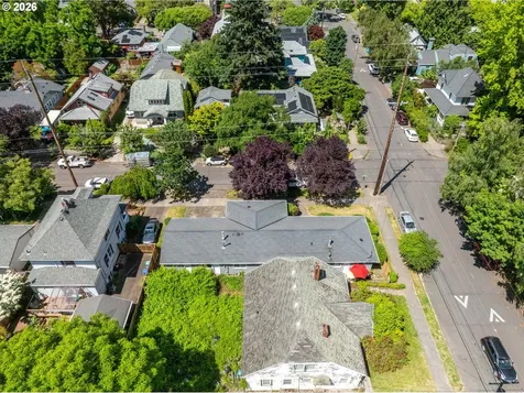 1026 SE Nehalem Street Portland OR 97202