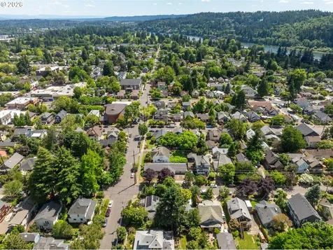 1026 SE Nehalem Street Portland OR 97202