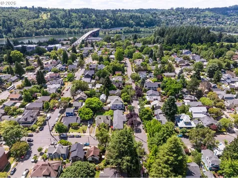 1026 SE Nehalem Street Portland OR 97202