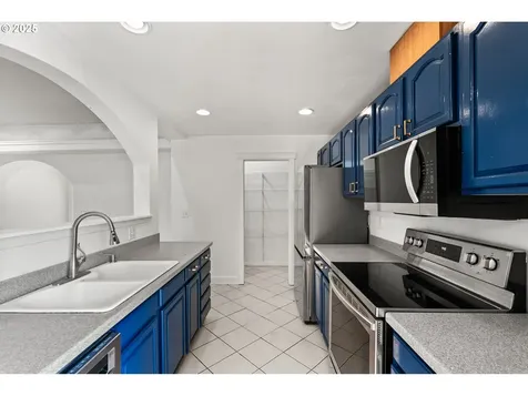 30 Village Drive Creswell OR 97426
