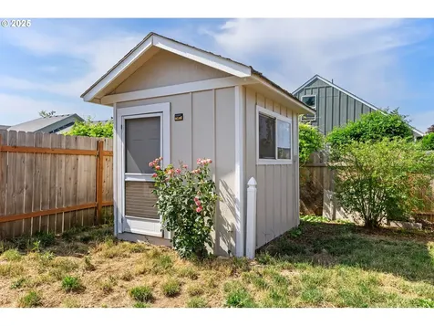 30 Village Drive Creswell OR 97426
