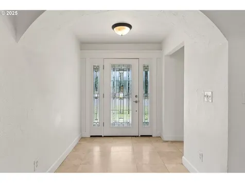 30 Village Drive Creswell OR 97426