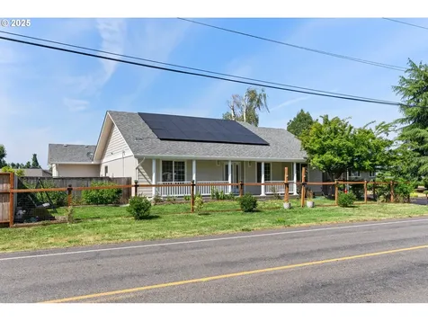 30 Village Drive Creswell OR 97426
