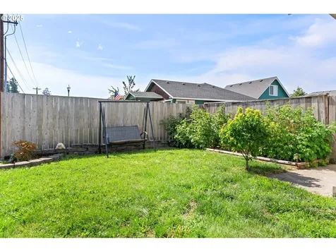30 Village Drive Creswell OR 97426
