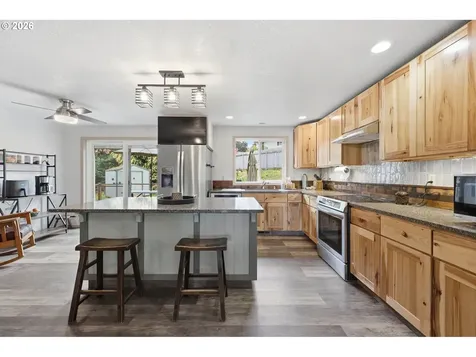 2600 SE 131st Avenue Vancouver WA 98683