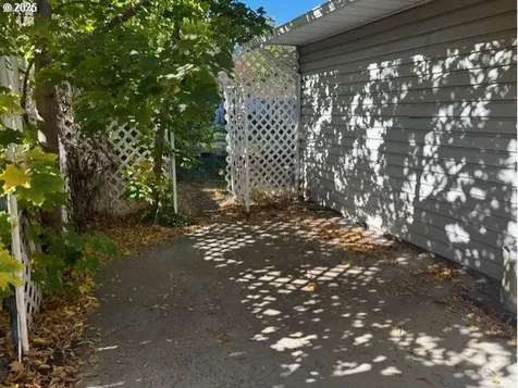 204 3rd Street La Grande OR 97850