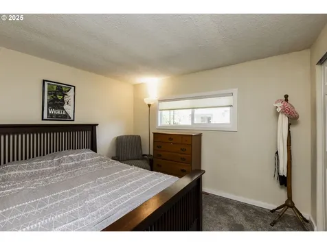 11698 SW Royal Villa Drive Portland OR 97224
