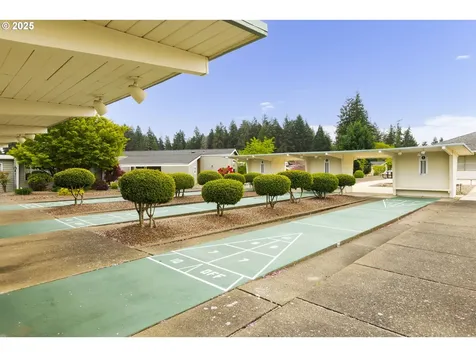11698 SW Royal Villa Drive Portland OR 97224