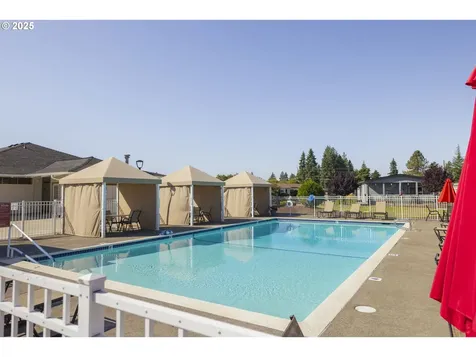 11698 SW Royal Villa Drive Portland OR 97224