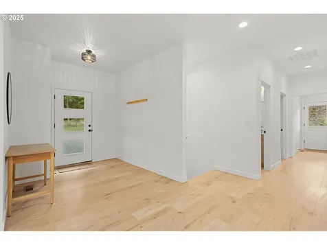 253 S Goble Creek Road Kelso WA 98626