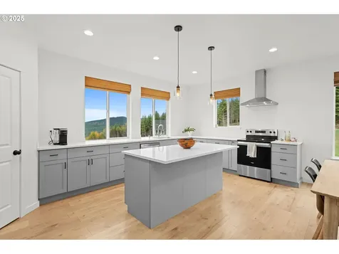 253 S Goble Creek Road Kelso WA 98626