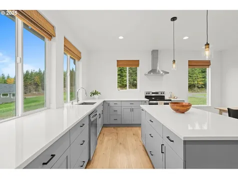 253 S Goble Creek Road Kelso WA 98626