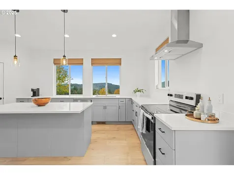 253 S Goble Creek Road Kelso WA 98626