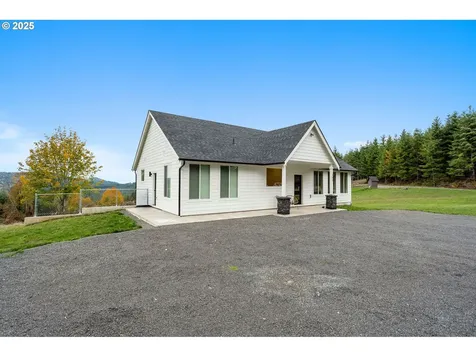 253 S Goble Creek Road Kelso WA 98626