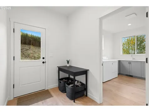 253 S Goble Creek Road Kelso WA 98626