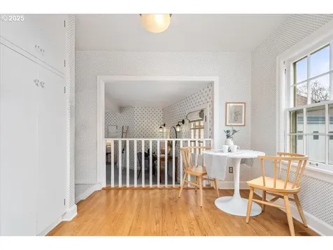 6502 SE 31st Avenue Portland OR 97202