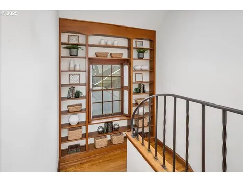 6502 SE 31st Avenue Portland OR 97202